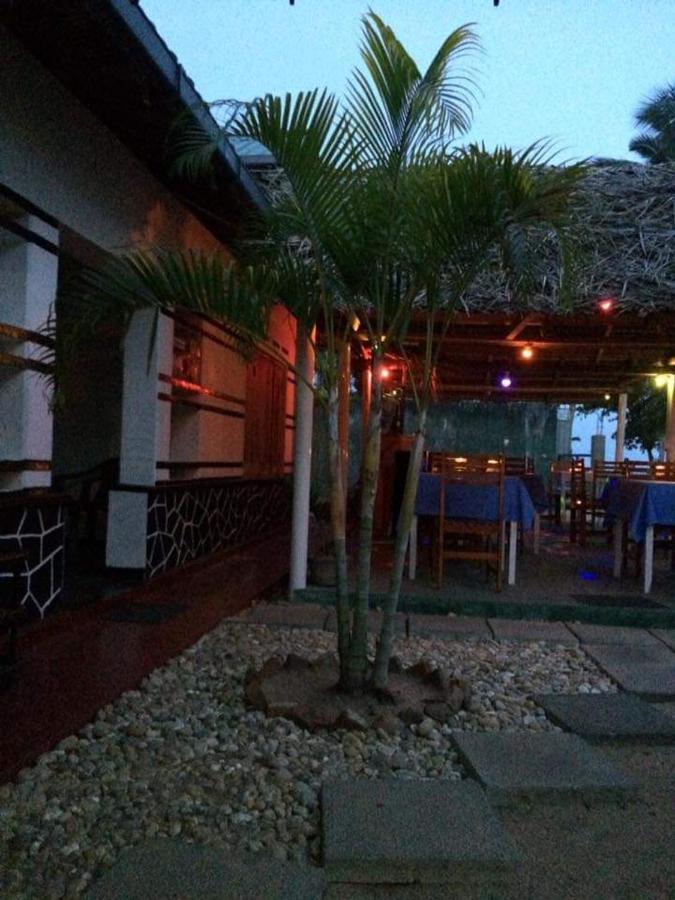 Viraj'S Garden Hotel Tangalle Exterior photo